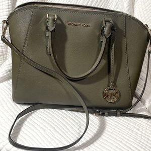 Michael Kors purse